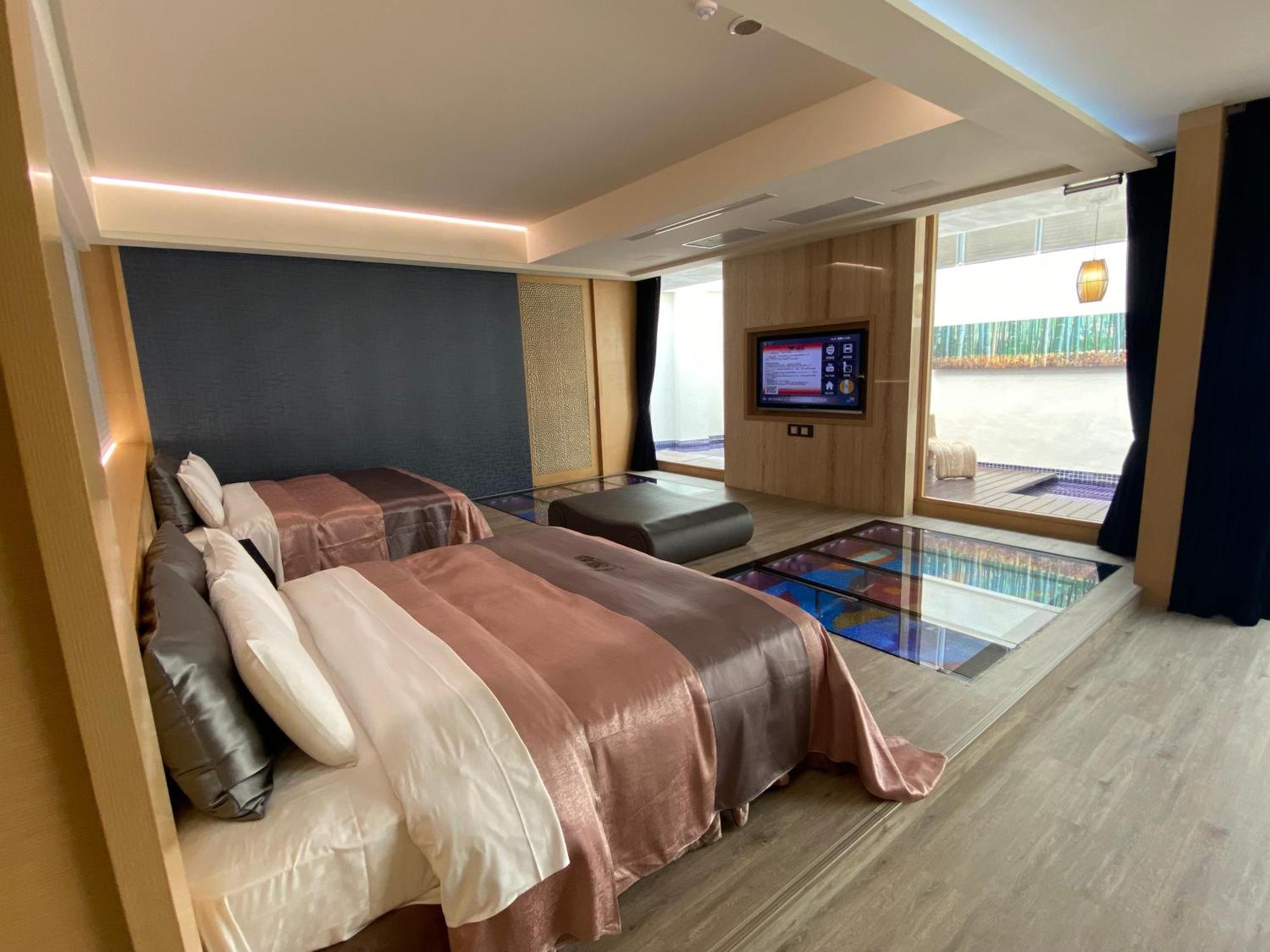 Xiadu Motel Taichung Eksteriør bilde