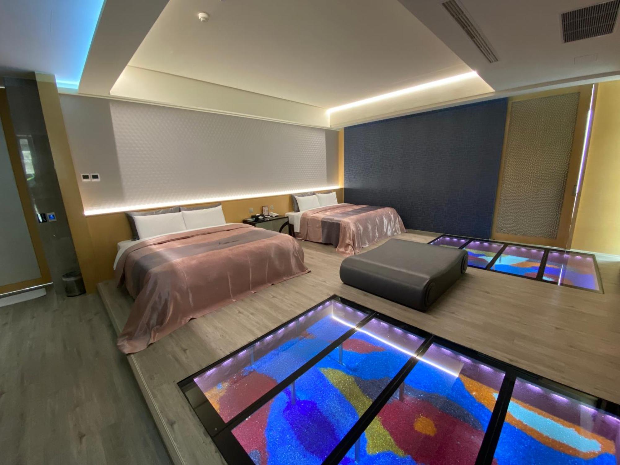 Xiadu Motel Taichung Eksteriør bilde