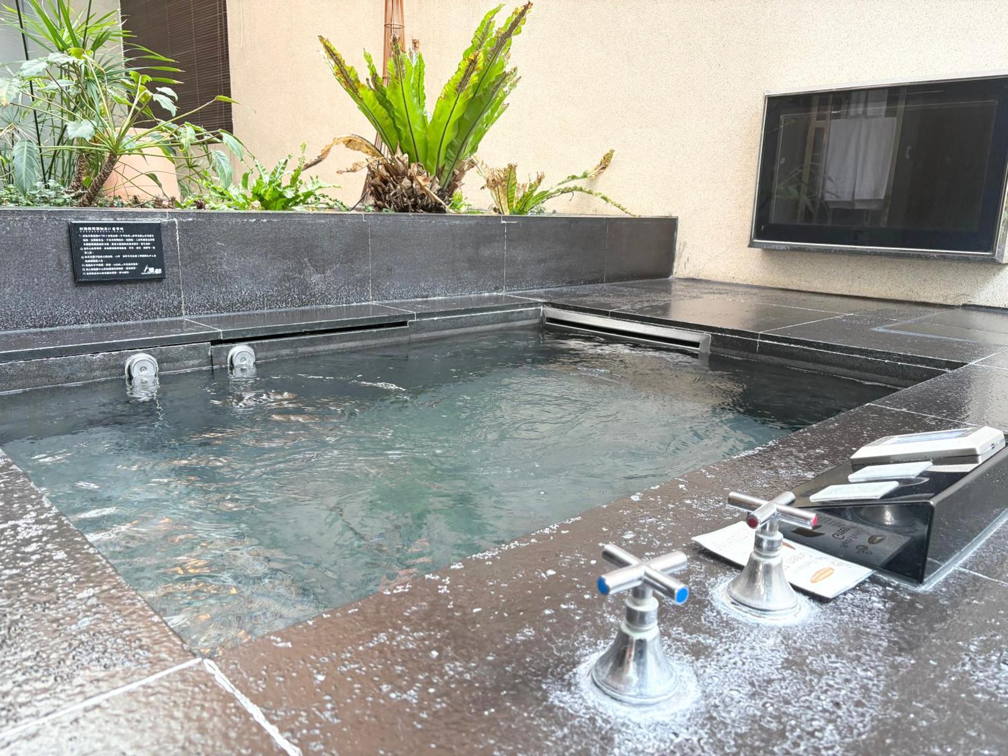 Xiadu Motel Taichung Eksteriør bilde