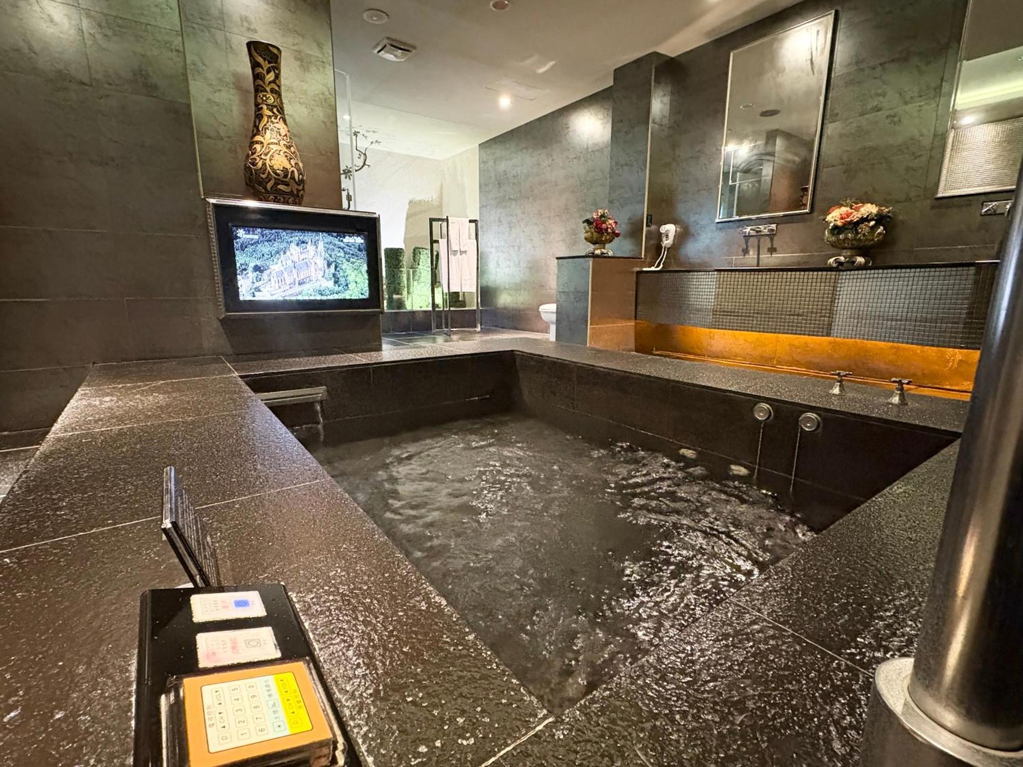 Xiadu Motel Taichung Eksteriør bilde