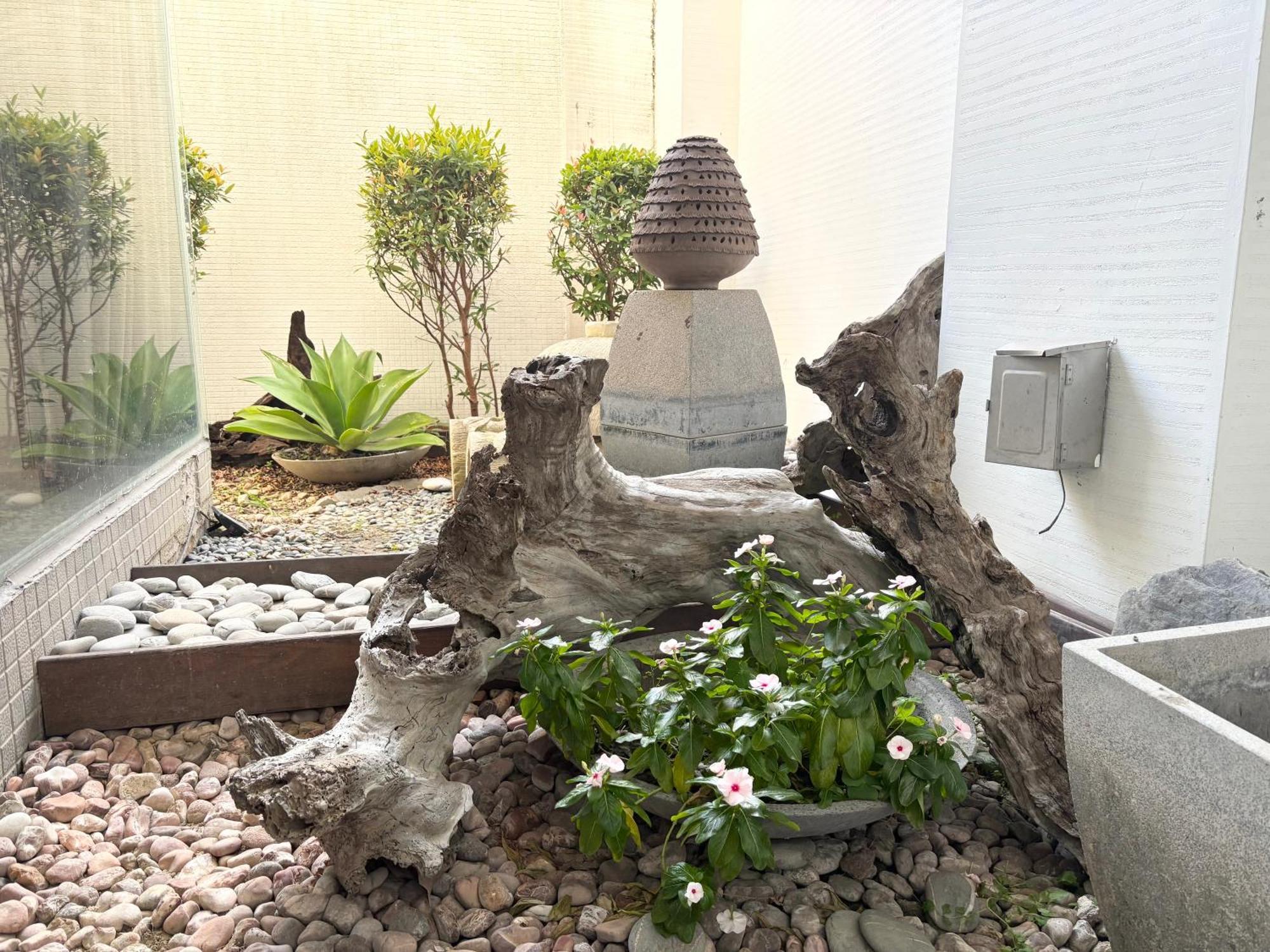 Xiadu Motel Taichung Eksteriør bilde